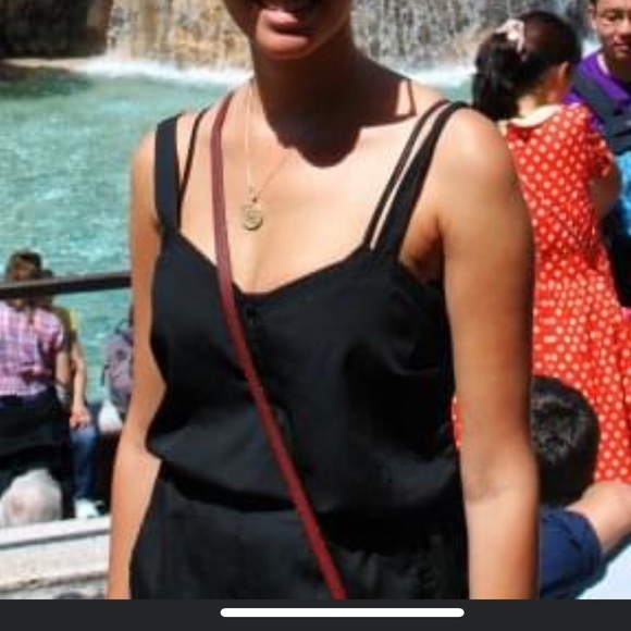 Black BCBG romper short pants jumpsuit with low back detail and pockets size 4 - Picture 4 of 14